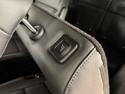 Used 2025 Hyundai Santa Fe Calligraphy image 36