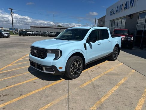 New 2026 Ford Maverick Lariat AWD/4WD image 3