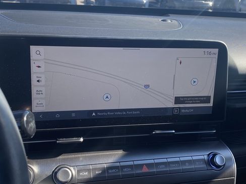 Used 2025 Hyundai Kona Limited image 15