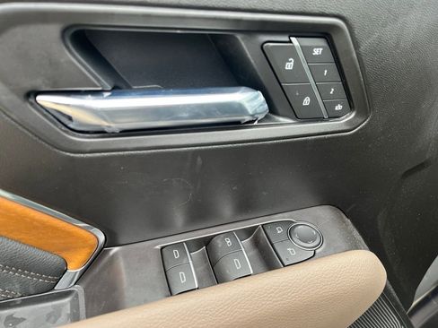 New 2026 GMC Canyon Denali image 12