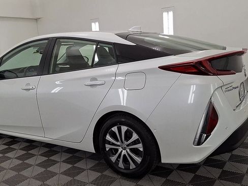 Certified 2022 Toyota Prius Prime Limited image 2