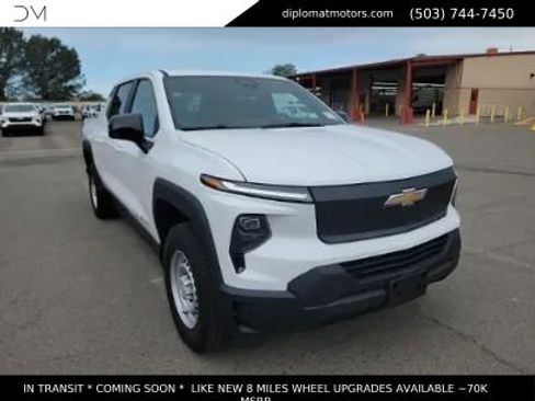 Used 2024 Chevrolet Silverado EV W/T image 3