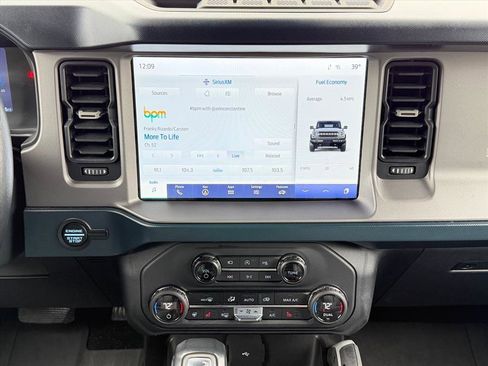 Used 2023 Ford Bronco Outer Banks w/ Sasquatch Package image 18