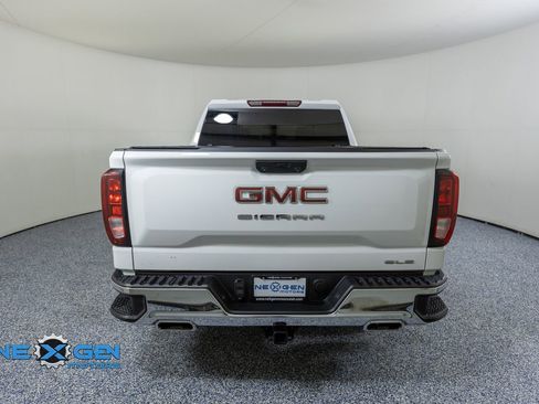Used 2023 GMC Sierra 1500 SLE AWD/4WD image 6
