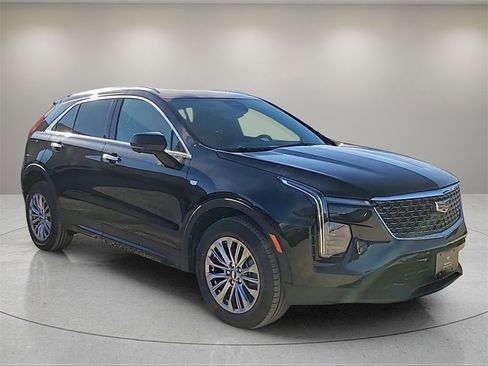 New 2025 Cadillac XT4 Premium Luxury w/ Technology Package image 7