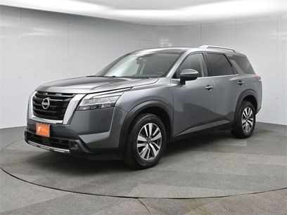 Used 2022 Nissan Pathfinder SL