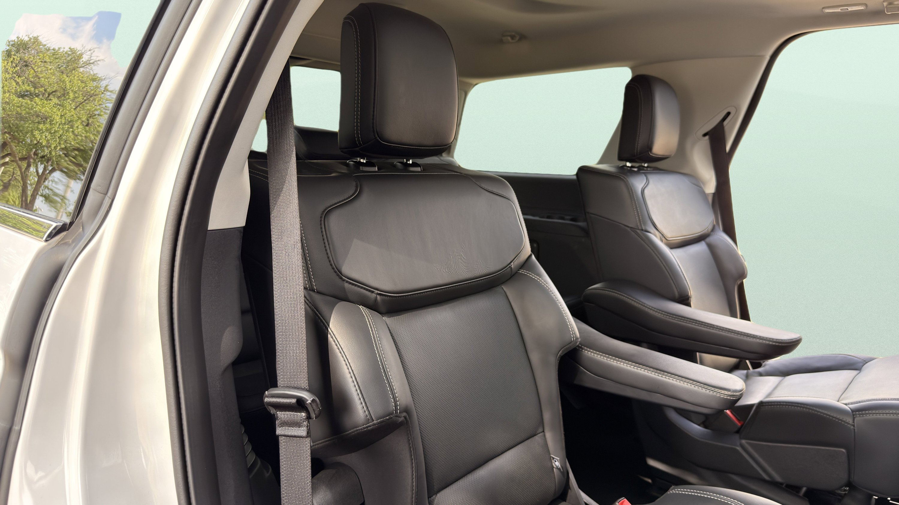 Used 2025 Ford Expedition Platinum AWD/4WD image 37