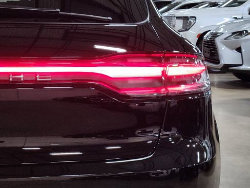 Used 2023 Porsche Macan S image 23