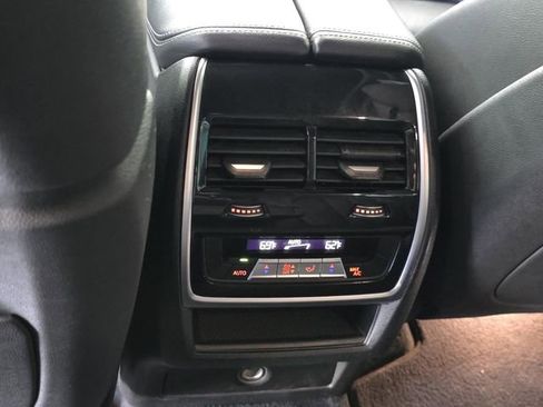 Used 2020 BMW X5 sDrive40i w/ Luxury Seating Package RWD image 12