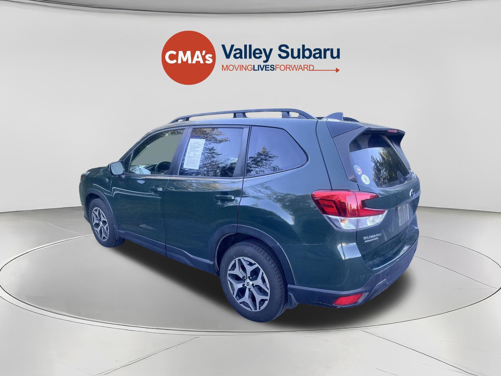 Used 2024 Subaru Forester Premium AWD/4WD image 3