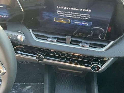 New 2026 Chevrolet Equinox LT image 17