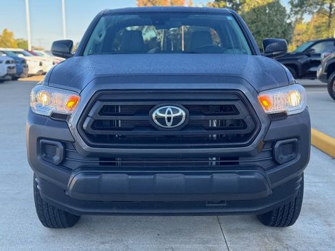 Used 2022 Toyota Tacoma SR image 2