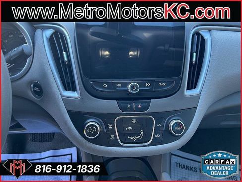 Used 2021 Chevrolet Malibu LS FWD image 22