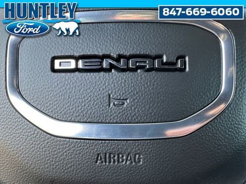 Used 2023 GMC Yukon Denali Ultimate image 41