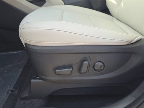 New 2025 Kia Telluride S image 22