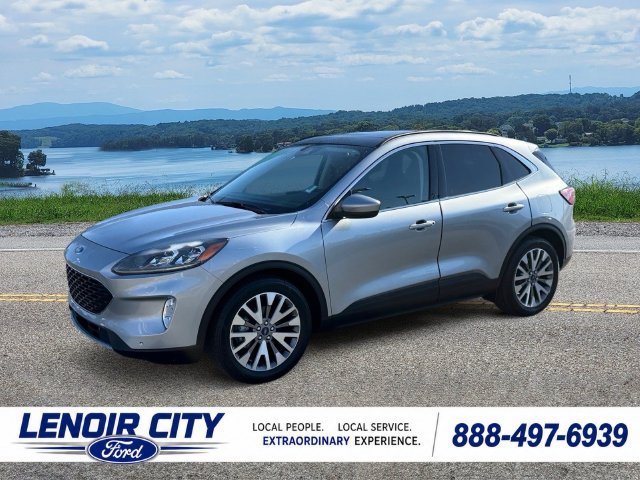 Certified 2022 Ford Escape Titanium w/ Class II Trailer Tow Package FWD image 7