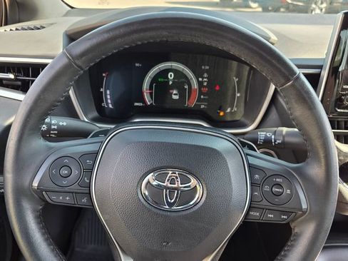 Used 2023 Toyota Corolla XSE FWD image 25