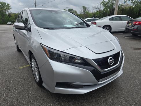 Used 2022 Nissan Leaf S FWD image 3