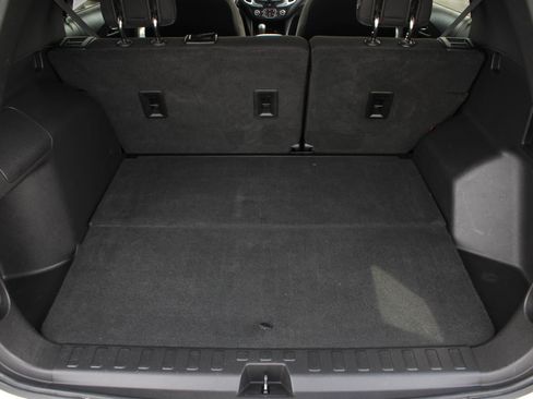 Used 2019 Chevrolet Equinox LT image 8