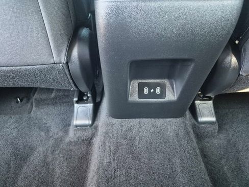 Used 2025 Hyundai Tucson SE image 25