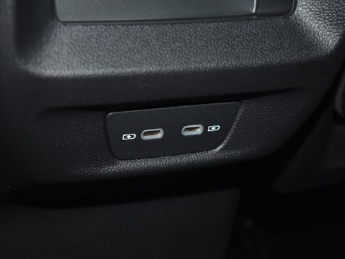 New 2026 Volkswagen Tiguan SE R-Line image 17