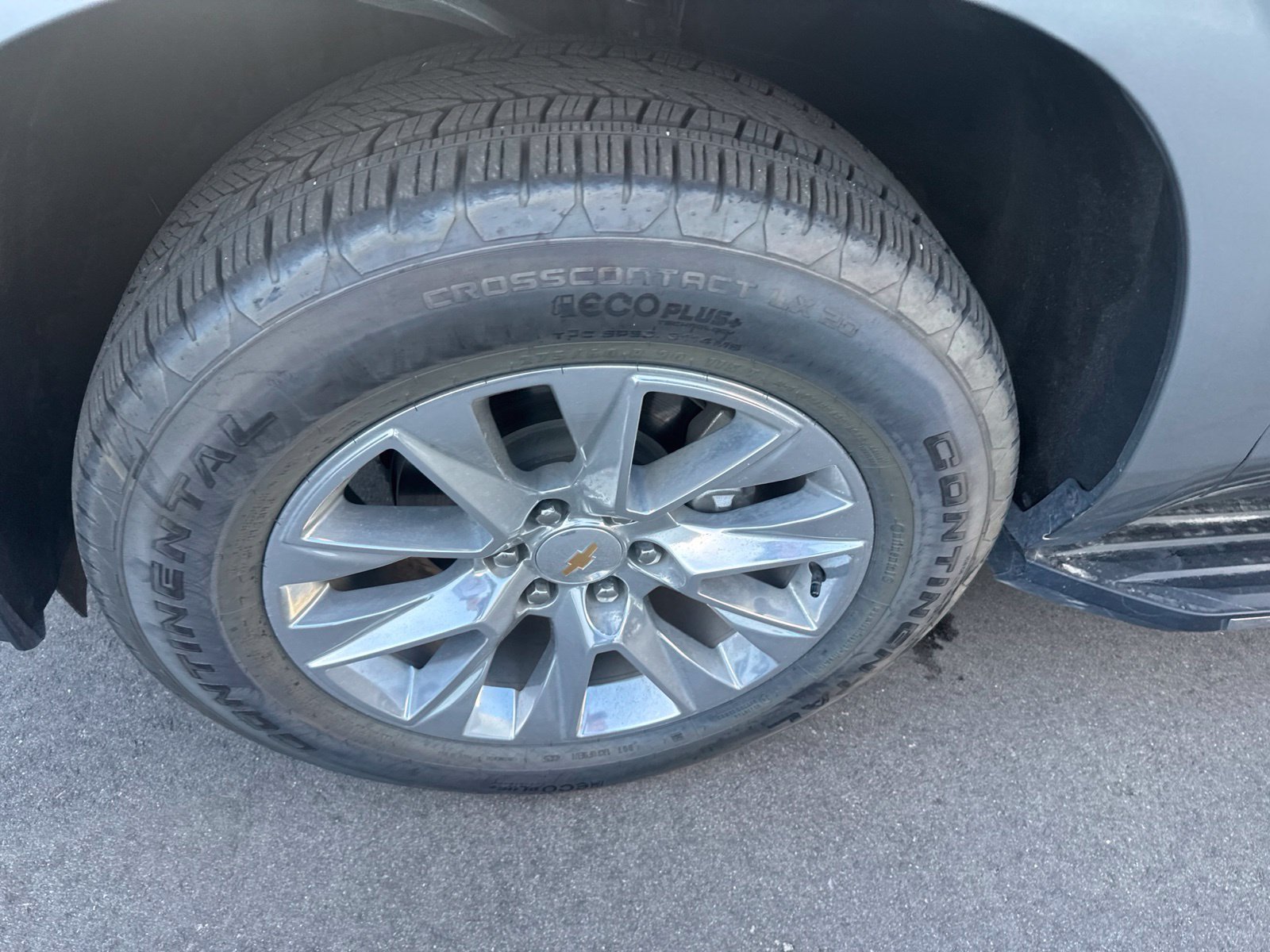 Used 2025 Chevrolet Tahoe Premier AWD/4WD image 12