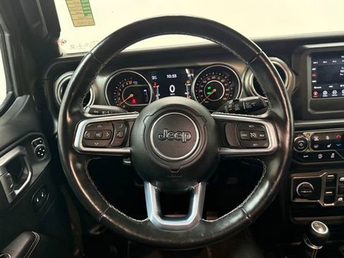 Used 2020 Jeep Wrangler Unlimited Sahara w/ Cold Weather Group AWD/4WD image 16