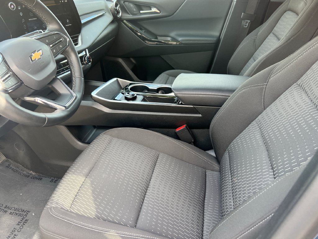 Used 2026 Chevrolet Equinox LT AWD/4WD image 34