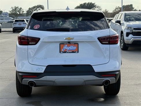 New 2026 Chevrolet Blazer LT image 5