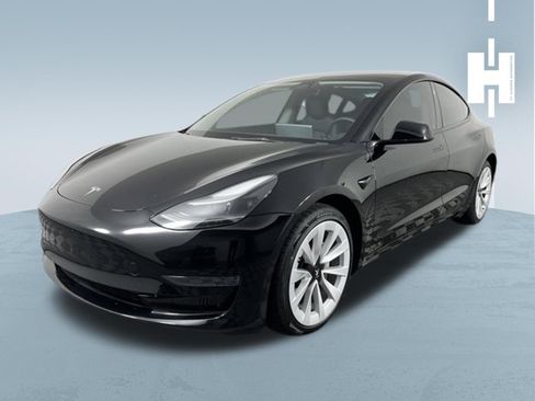 Used 2023 Tesla Model 3 Standard Range RWD image 4