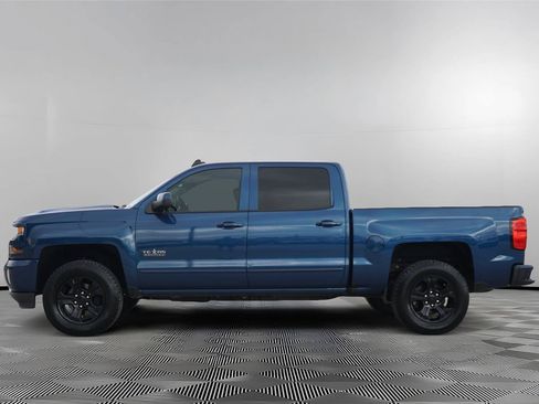 Used 2017 Chevrolet Silverado 1500 LT w/ Texas Edition AWD/4WD image 7