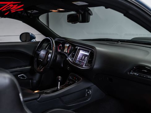 Used 2021 Dodge Challenger R/T Scat Pack RWD image 41
