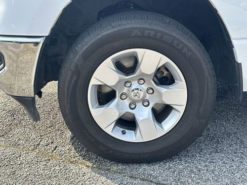 Used 2021 RAM 1500 Big Horn AWD/4WD image 11