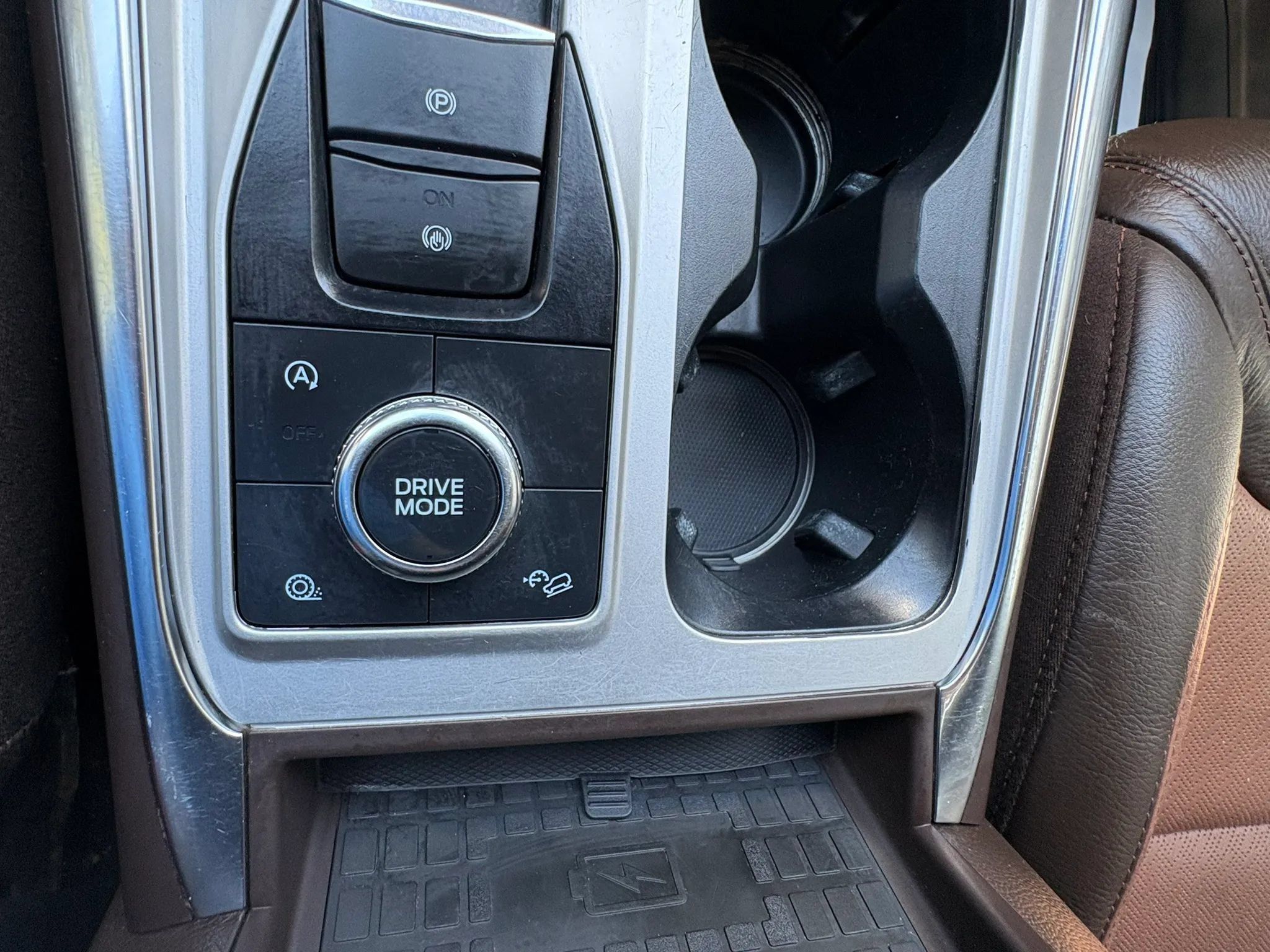 Used 2021 Ford Explorer King Ranch w/ Premium Technology Package AWD/4WD image 59