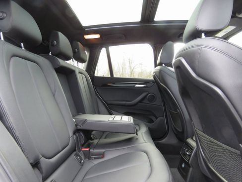 Used 2017 BMW X1 xDrive28i image 16