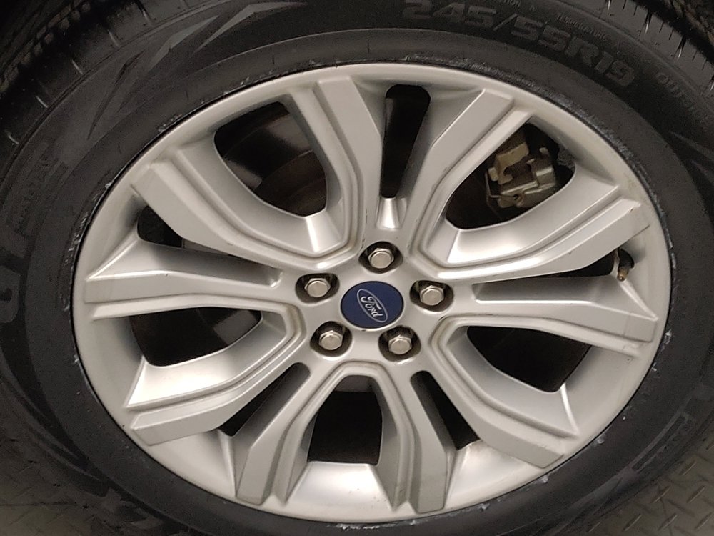 Used 2022 Ford Edge Titanium w/ Equipment Group 301A AWD/4WD image 31
