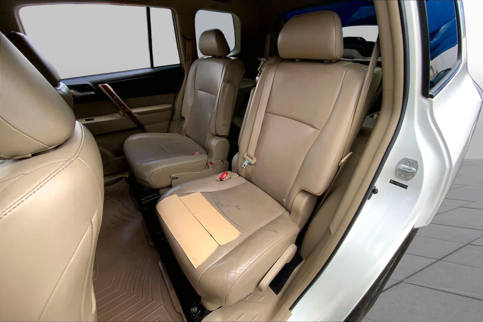Used 2012 Toyota Highlander Limited w/ Tow Pkg FWD image 21