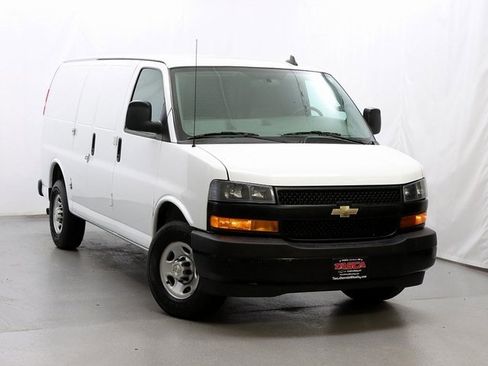 Used 2020 Chevrolet Express 2500 image 1