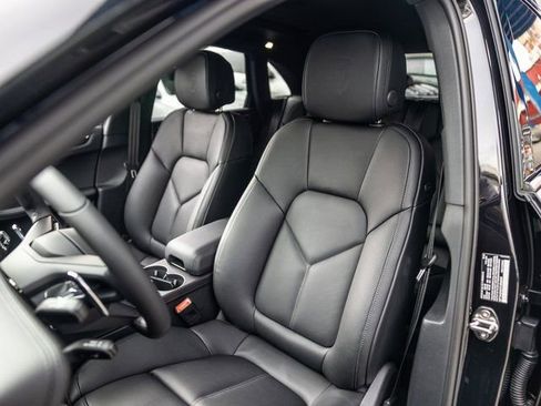 New 2026 Porsche Macan Turbo AWD/4WD image 5