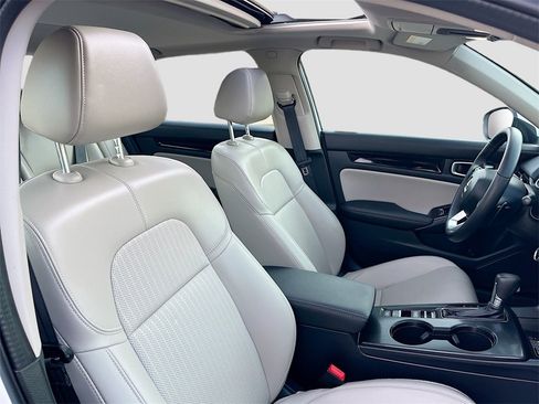 Used 2023 Honda Civic Touring image 29