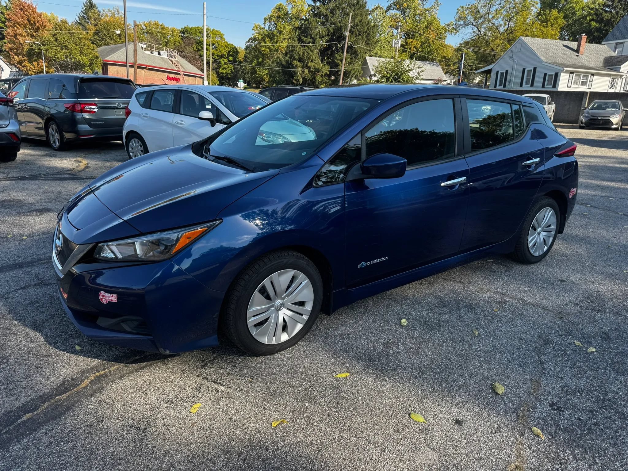 Used 2018 Nissan Leaf S w/ S Charge Package FWD image 1