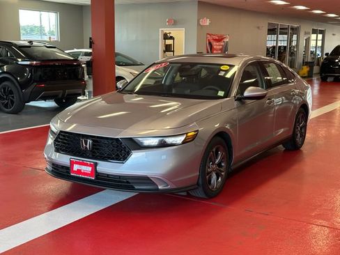 Used 2023 Honda Accord EX image 7