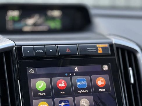 Used 2022 Subaru Ascent Touring image 34