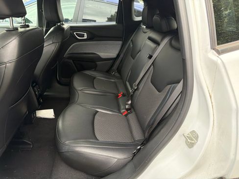 Used 2023 Jeep Compass Latitude AWD/4WD image 8