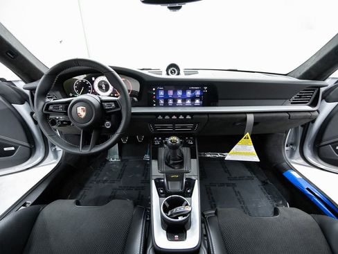 New 2026 Porsche 911 GT3 image 13