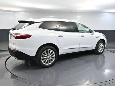 Used 2019 Buick Enclave Essence w/ Trailering Package, 5000 lbs. AWD/4WD image 4