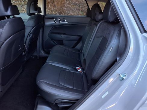 New 2026 Kia Sportage SX image 4