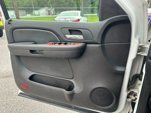 Used 2008 Chevrolet Tahoe LT w/ Convenience Package 1 image 25