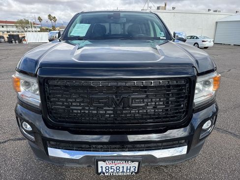 Used 2018 GMC Canyon Denali image 2