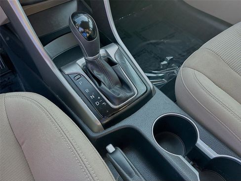 Used 2013 Hyundai Elantra GT image 16